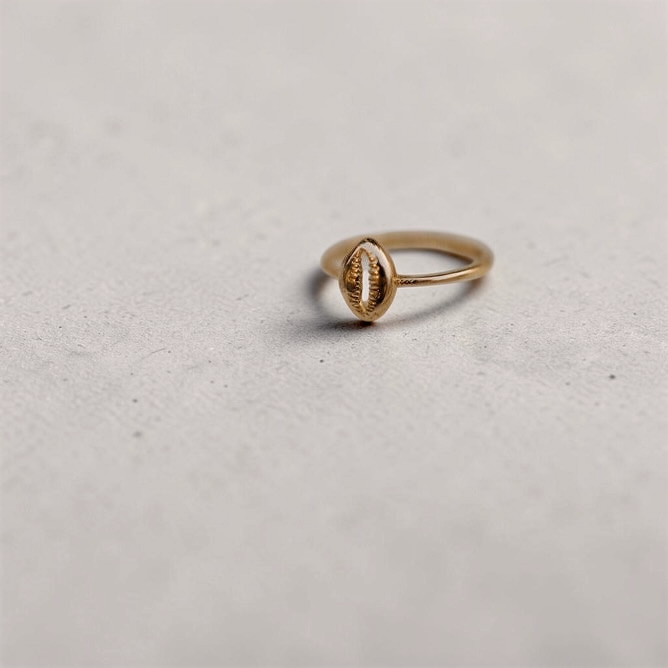 Maui Cowrie Ring