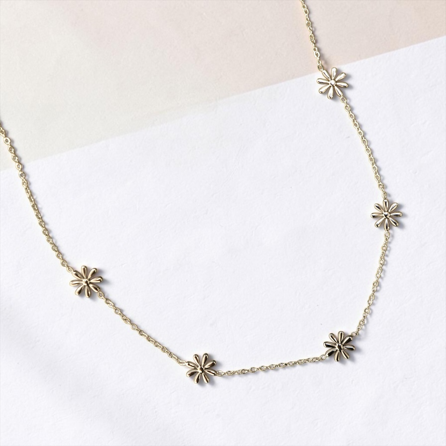 Anna Floral Necklace