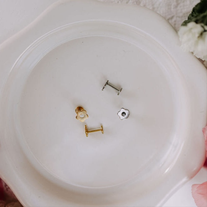 Flower Flat Back Studs
